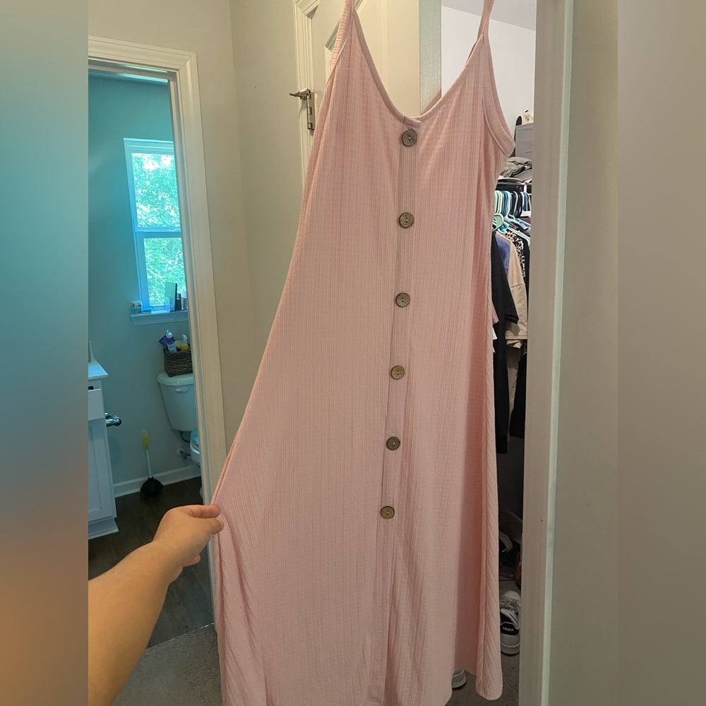 Pink button dress with middle slit